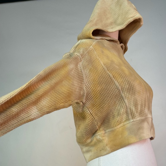 NWT. Women’s Cropped Brown Tie-Dye Waffle Hoodie- Wild Fable - Picture 4 of 6